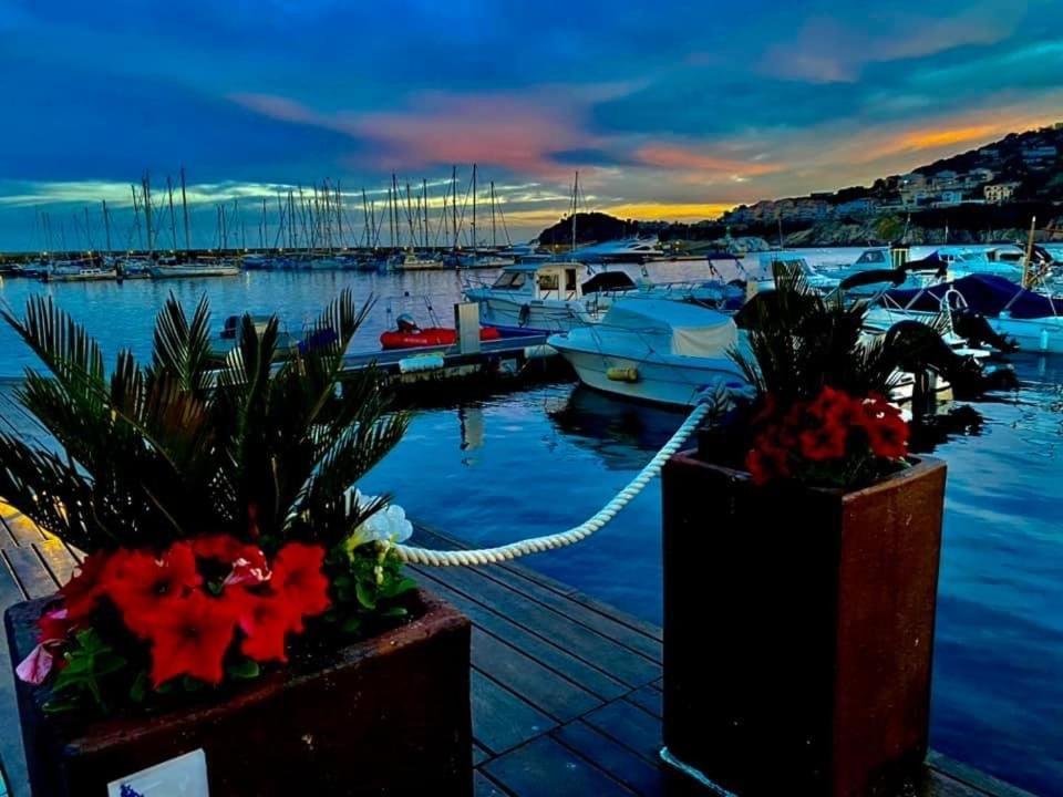 산펠리우데기솔스 1Ra Linea Platja De Sant Feliu 아파트 외부 사진